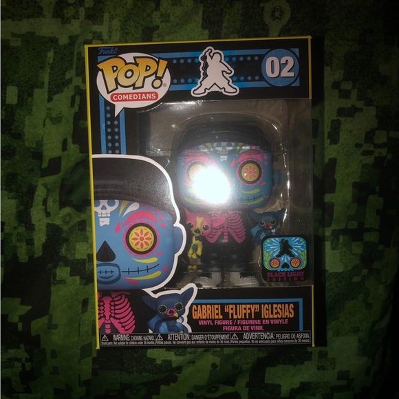 Gabriel Fluffy Iglesias 02  Blacklight  Edition - Picture 2 of 6